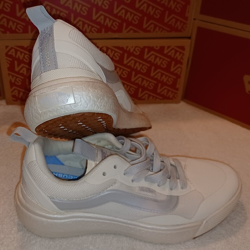 VANS Men's 3.5/Womens 5 UltraRange Exo Abalone Dawn Blue/Marshmallow VN0A4U1KAXQ